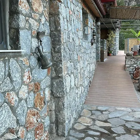 Amos Sea View Вилла *