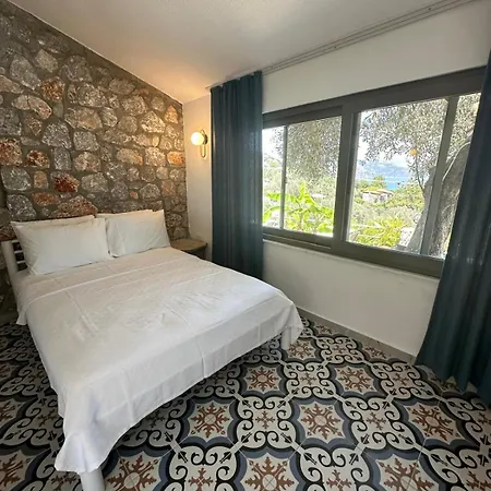 Amos Sea View Vila