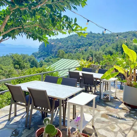 Amos Sea View