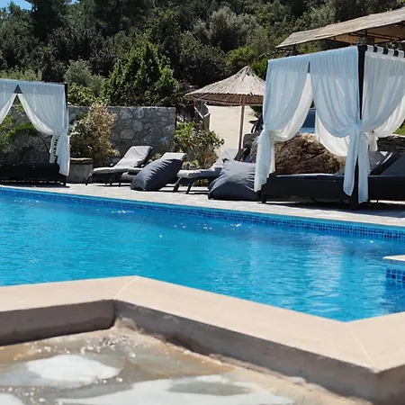 Amos Sea View Villa