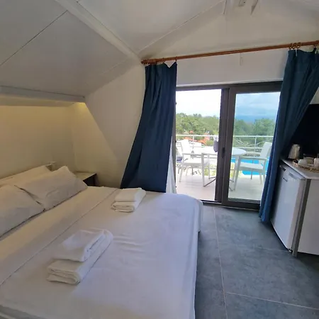 Amos Sea View